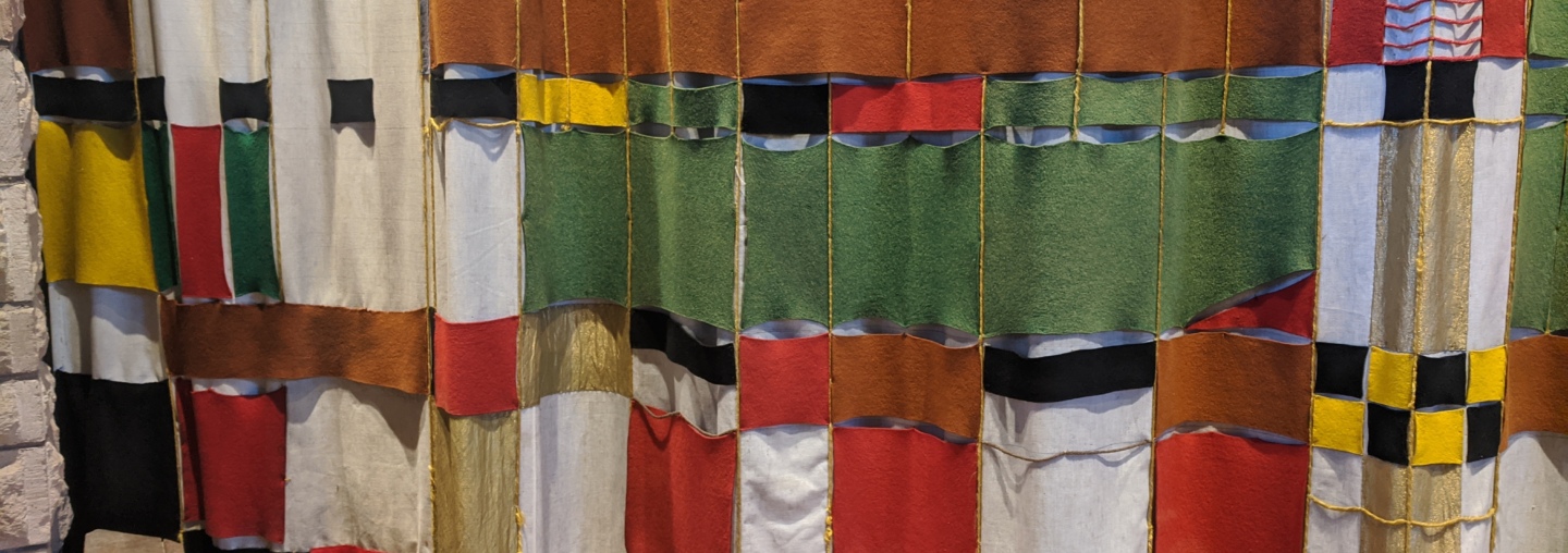 Hillside Theatre curtain