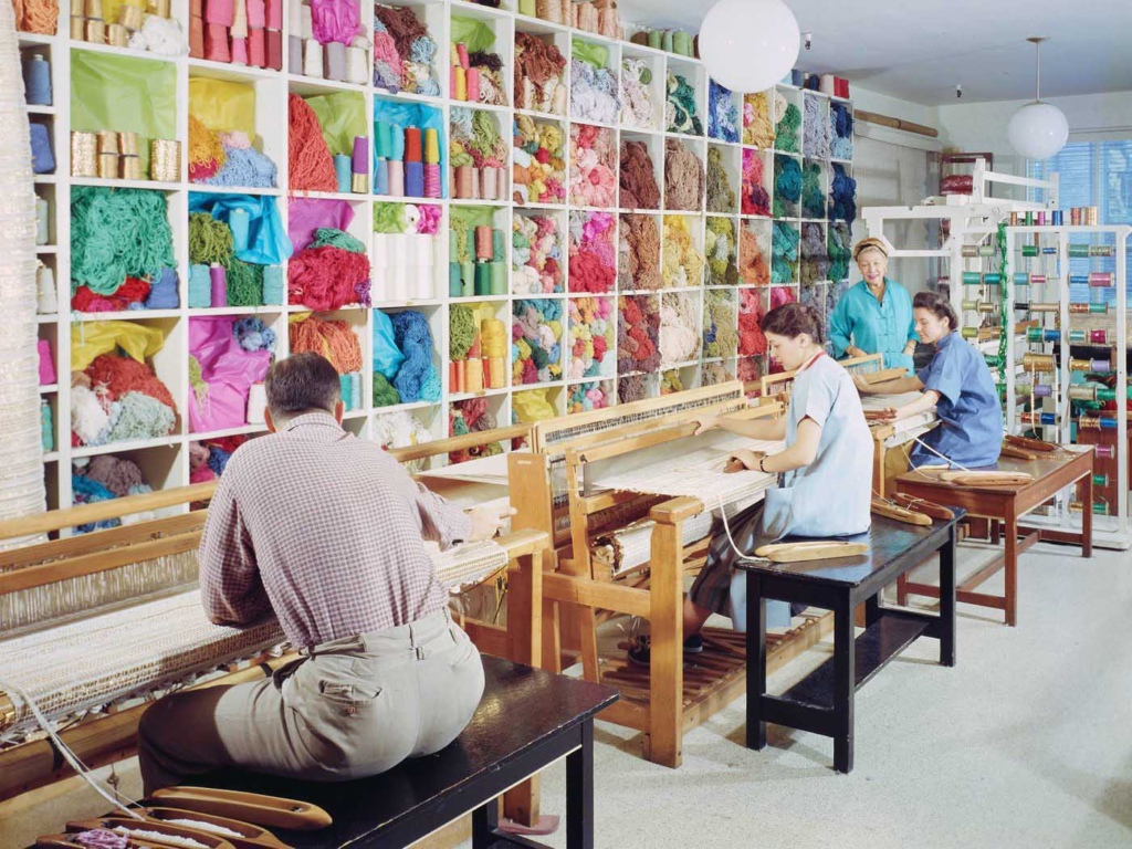 Dorothy Liebes (standing) had two studios in San Francisco before moving her business to New York City. Dorothy Liebes Papers, Archives of American Art, Smithsonian Institution